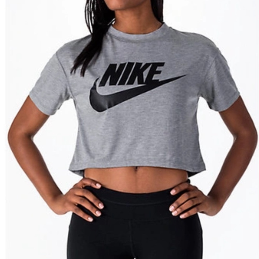Nike Women Size X Small Crop Top Short‎ Sleeve Crewneck Shirt Gray